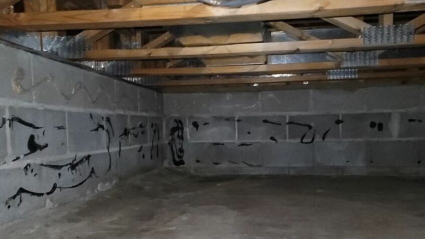 Picture of a crawlspace